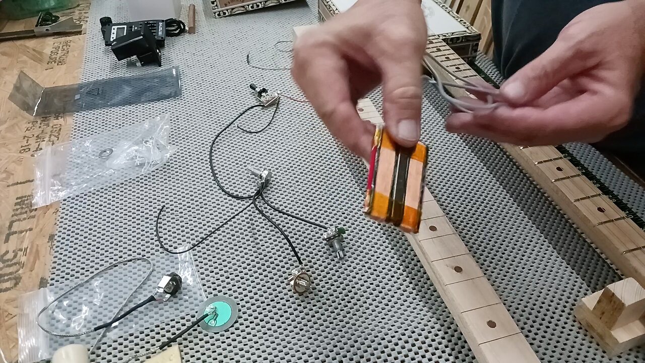 Electrify your Cigar Box Guitar