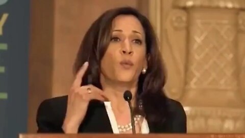 Kamala talks about teenagers 😂