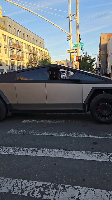 Tesla Cybertruck