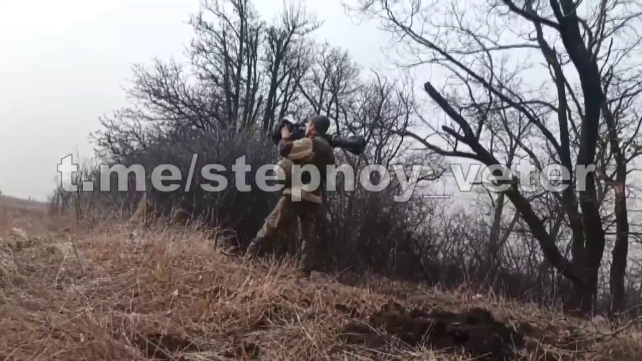 Captured NLAW in action by DPR soldiers