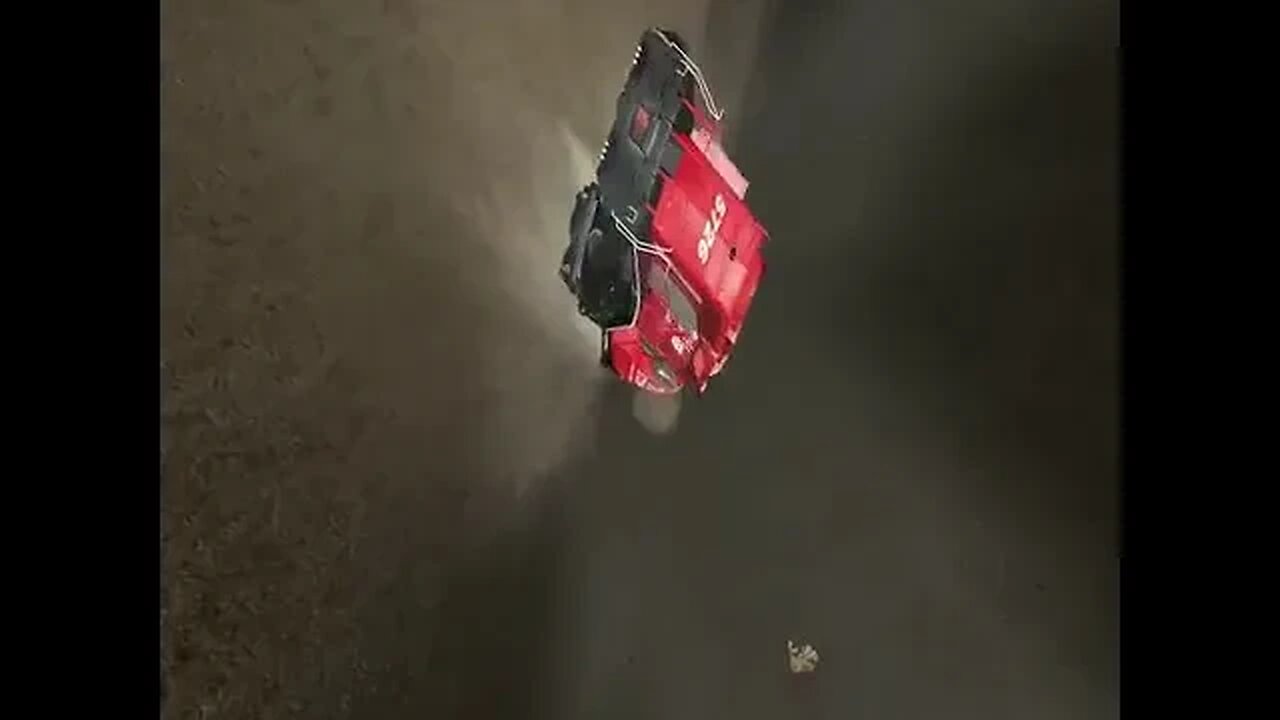 Cars vs Giant Crater 3of6 52of148