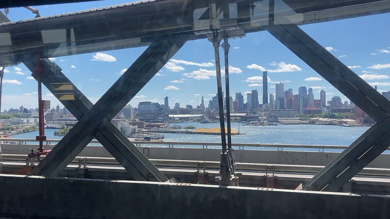 Brooklyn Navy Yards from J/Z Train