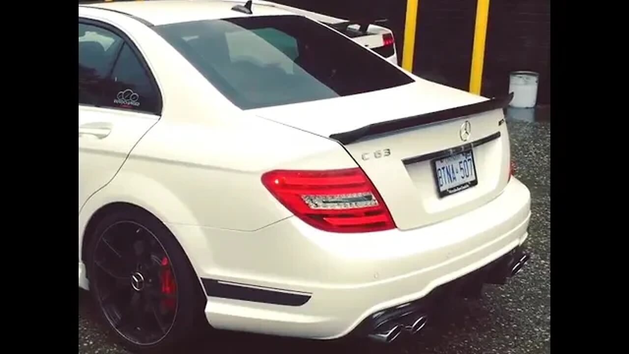 C63 AMG Revs