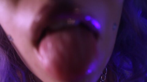 asmr playing with lipgloss & licking lens