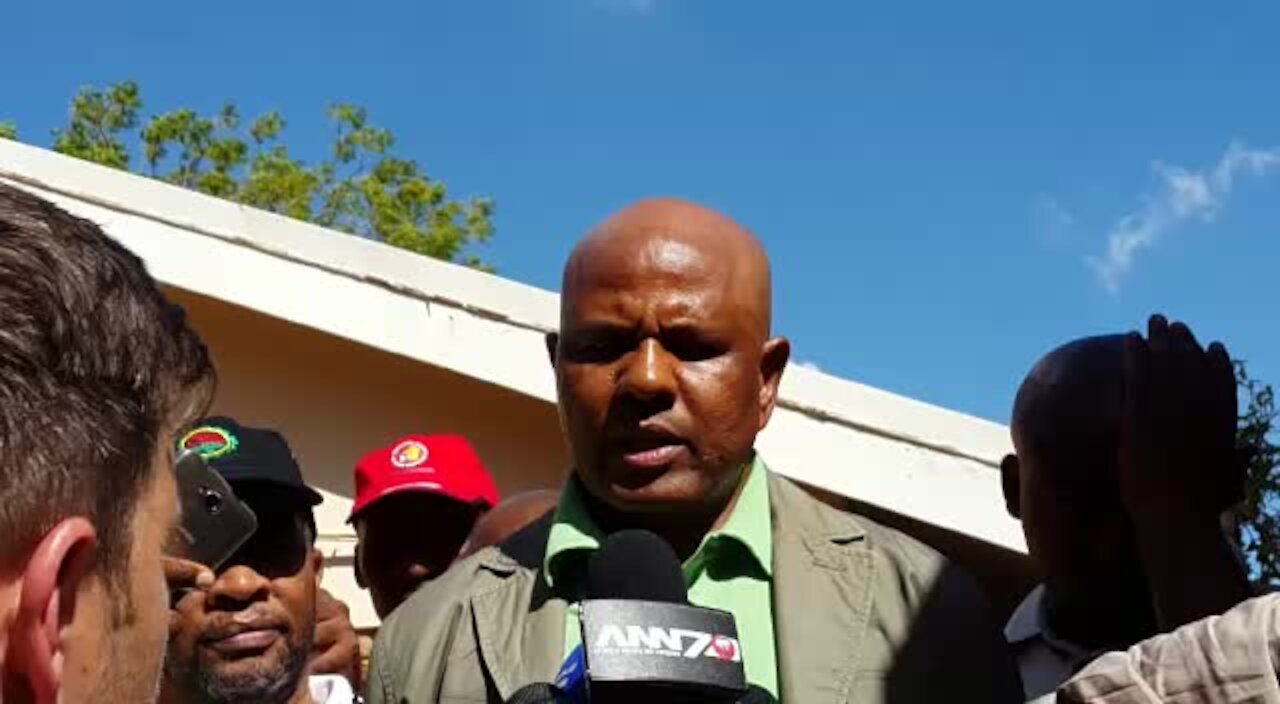 UPDATE 2 - Amcu workers vow not to return underground at Beatrix mine until safety issues are resolved (Vpn)