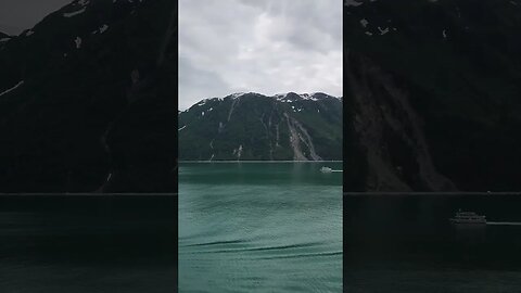 Queen Elizabeth Approaches Hubbard Glacier!