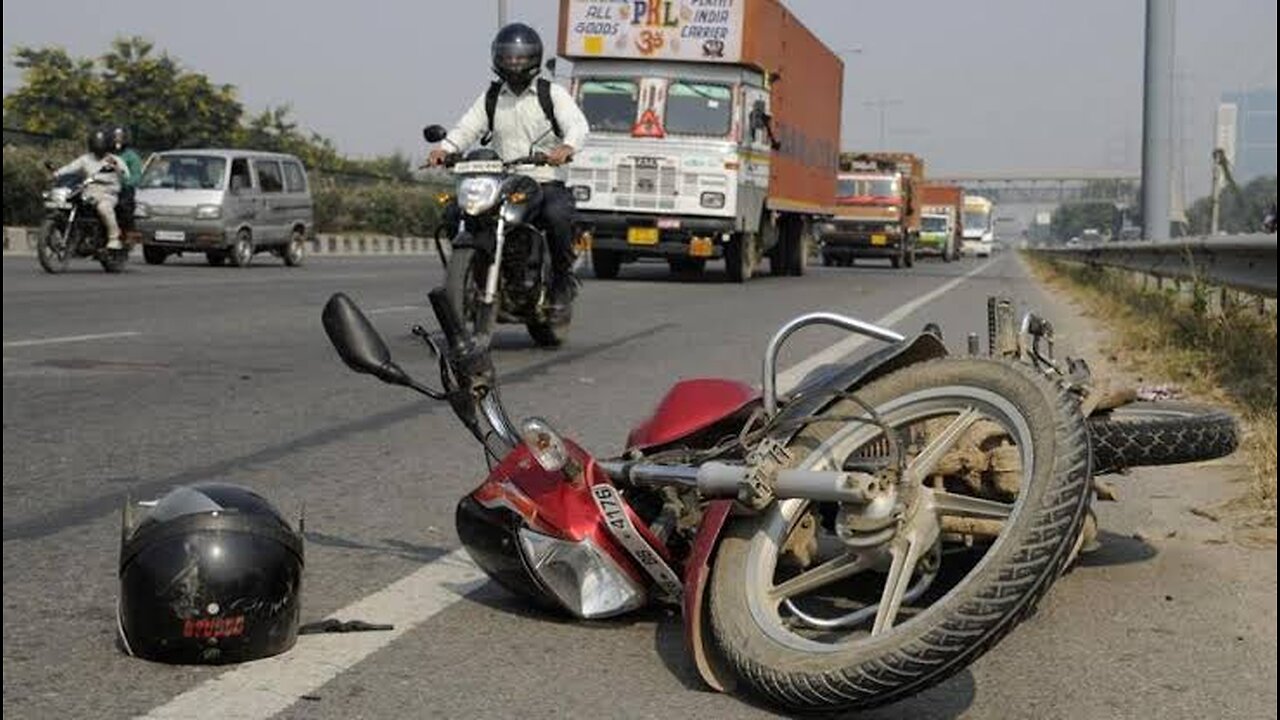 major accident at road bike accident