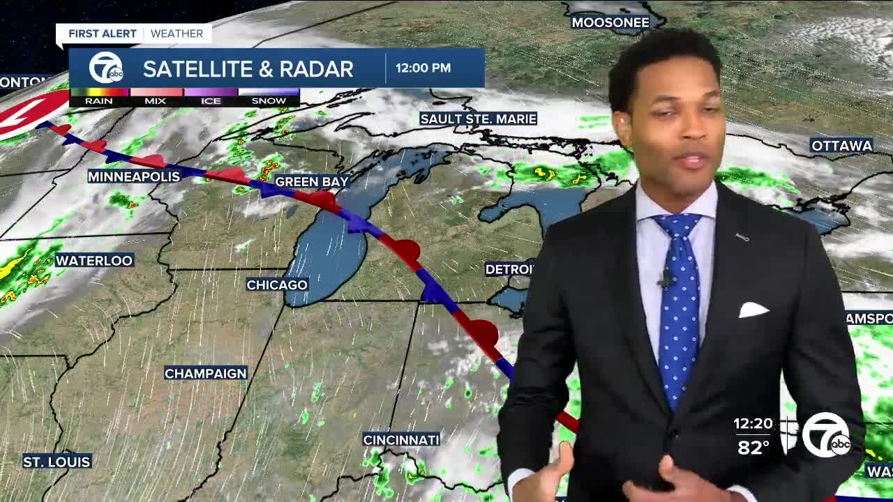 More heat with showers and s'torms