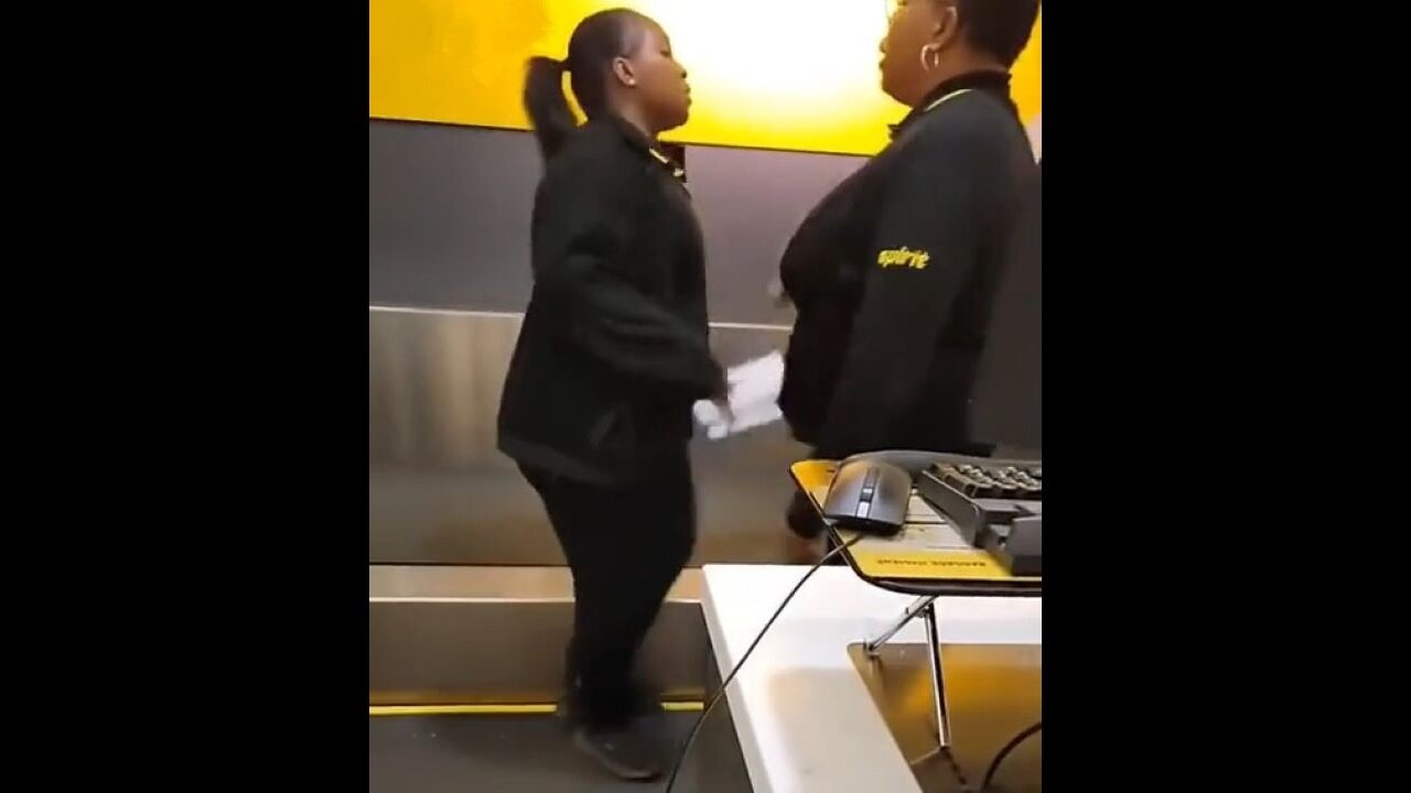 Spirit Airlines Is So Ghetto, Even The Check-In Agents Are Going At It With Each Other