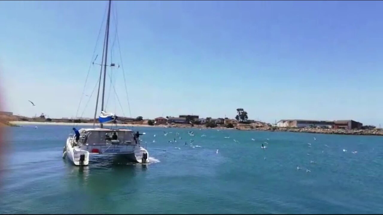 South Africa - Cape Town - Saint Helena Bay slow fishing (Video) (iyW)