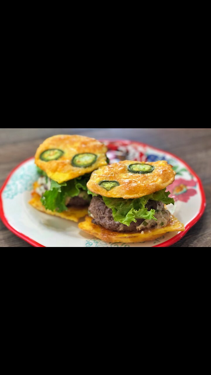 Keto Jalapeno Popper Stuffed Burgers