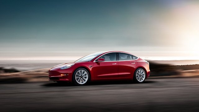 Musk Promises Brake Fix After Tesla Model 3 Gets Poor Review