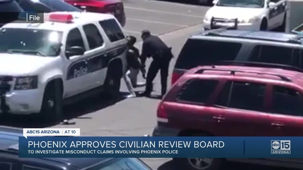 Phoenix approves civilian review board