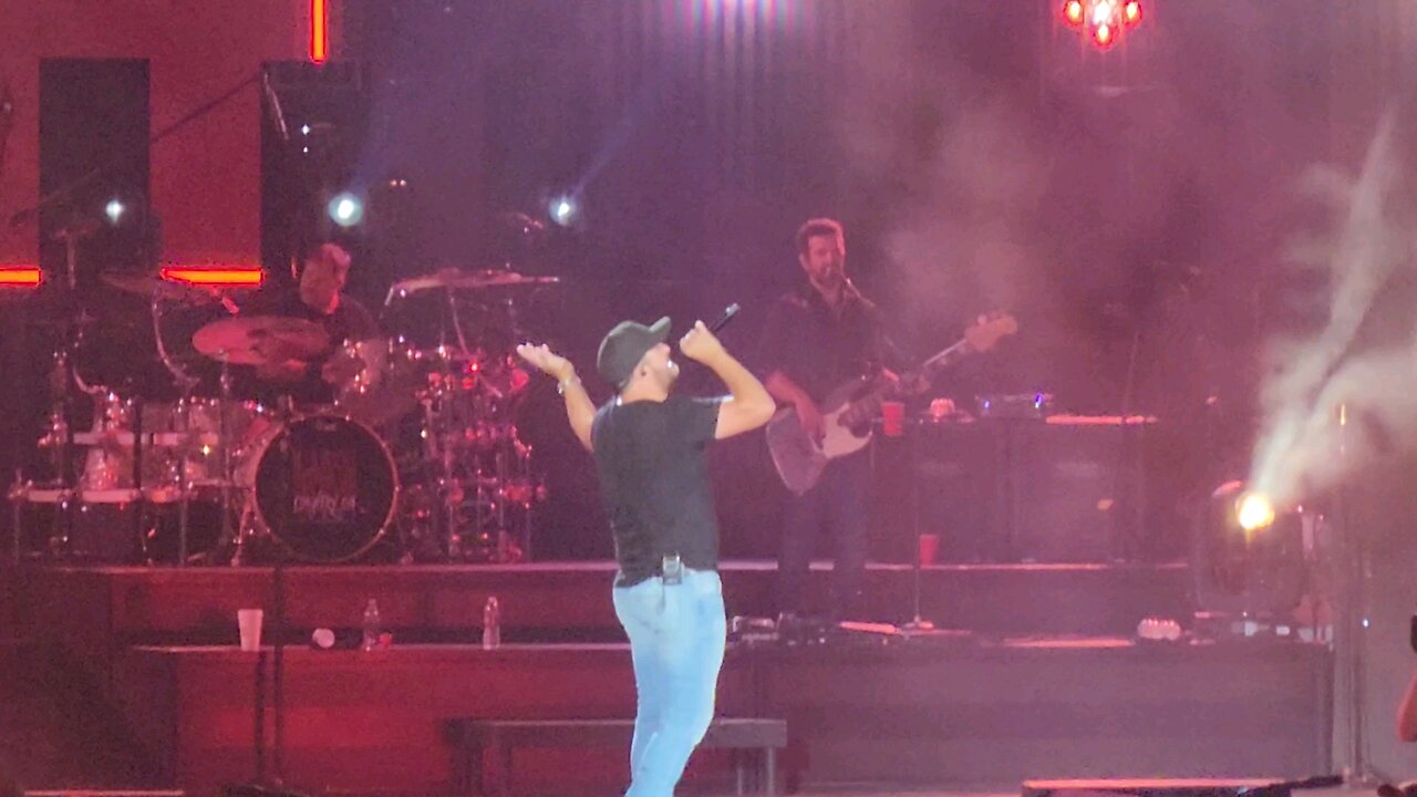 Luke Bryan - Drunk on You 10-13-2023 Green Bay