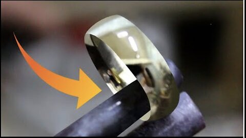 How do they make handcrafted wedding ring?