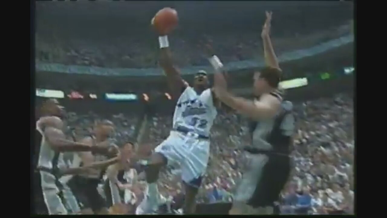 Karl Malone 25 Points 4 Ast Vs. Spurs, 1998 Playoffs Game 1.