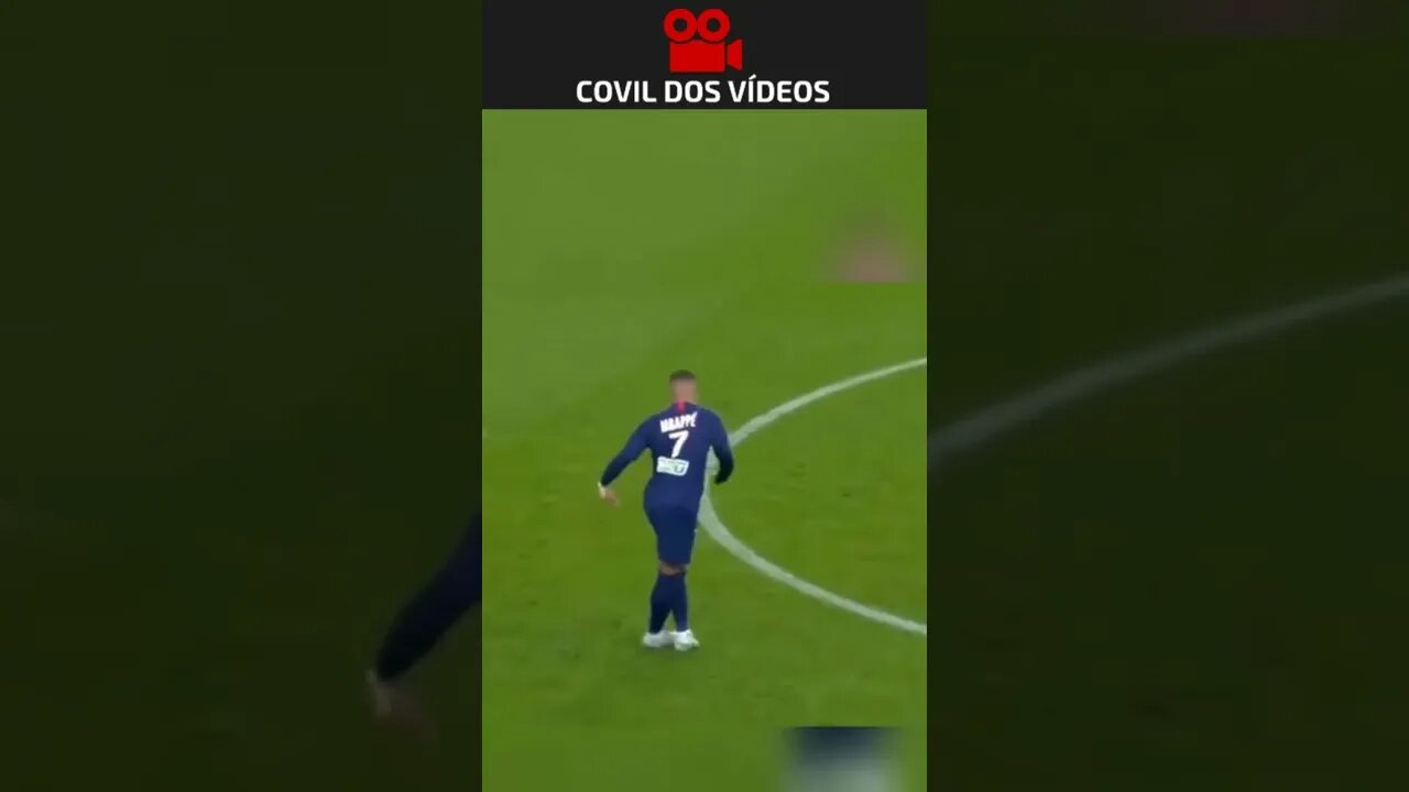 mbappe fazendo golaço