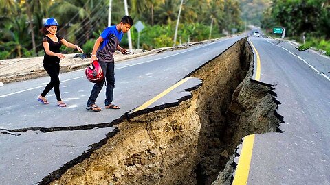 15 Earthquake Footage Caught On Camera | Terror of Nature