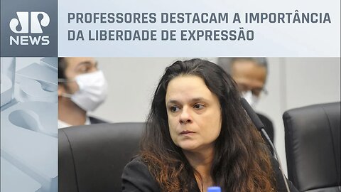 Docentes defendem a volta de Janaína Paschoal à USP