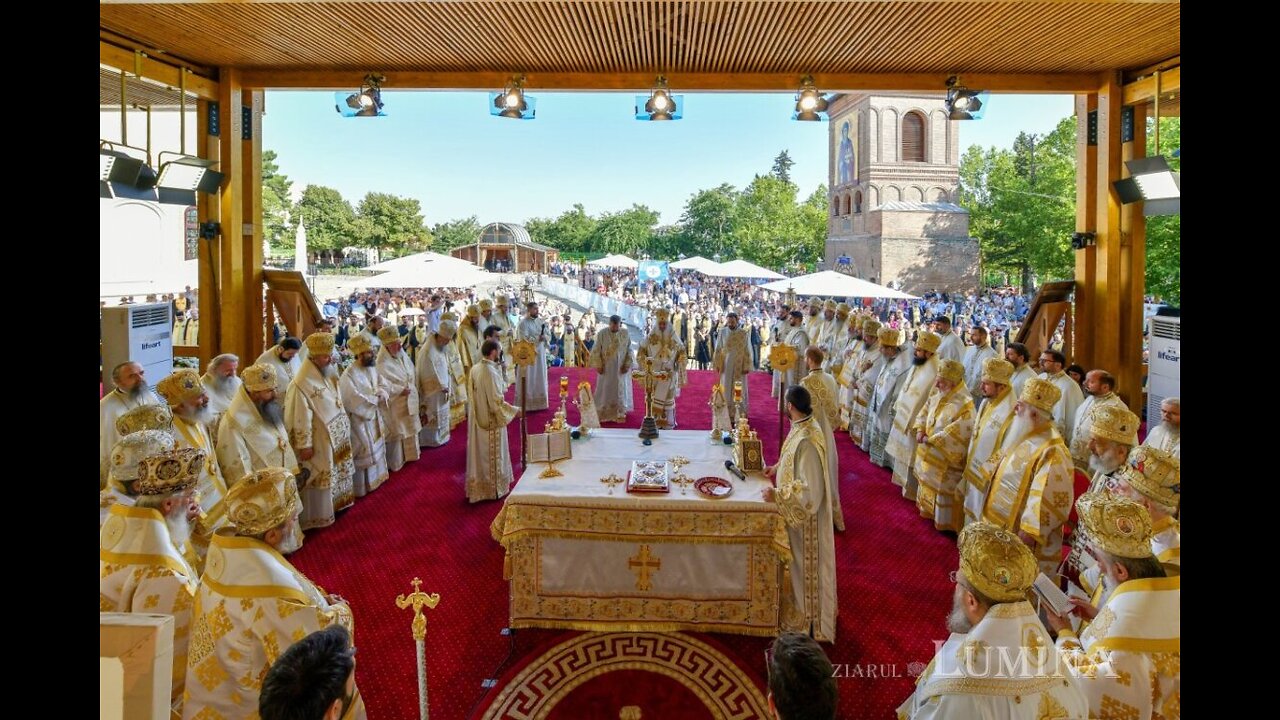 Procesiune la 250 de ani de la aducerea moaștelor Sf Dimitrie cel Nou, la București