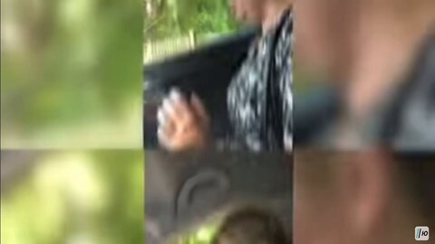 Woman in Uzhgorod, western Ukraine, refused to pay for a taxi because the driver spoke Russian
