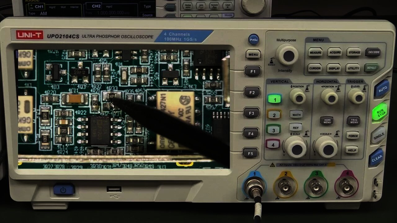 EEVblog #1038 - Uni-T UPO2104CS Oscilloscope Teardown