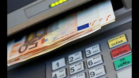 ΚΟΒΟΥΝ ΑΠΟ ΑΝΕΜΒΟΛΙΑΣΤΟΥΣ ΥΠΑΛΛΗΛΟΥΣ 300 ΕΥΡΩ ΤΟ ΜΗΝΑ !!!