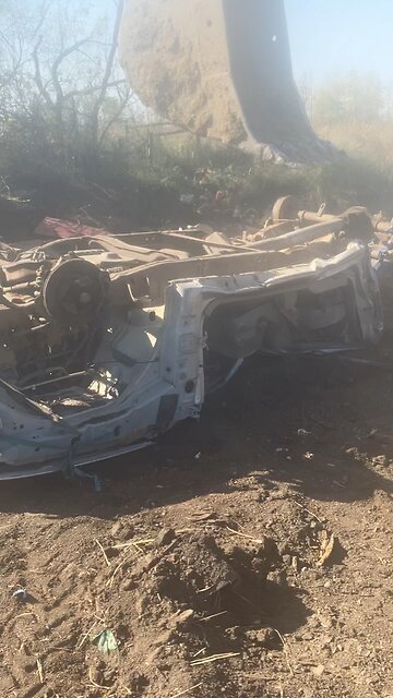 destroying el clappo