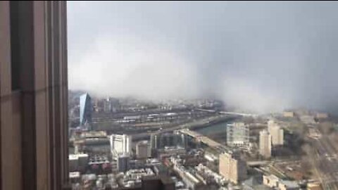 Time-lapse mostra Filadélfia a ser invadida por tempestade de neve