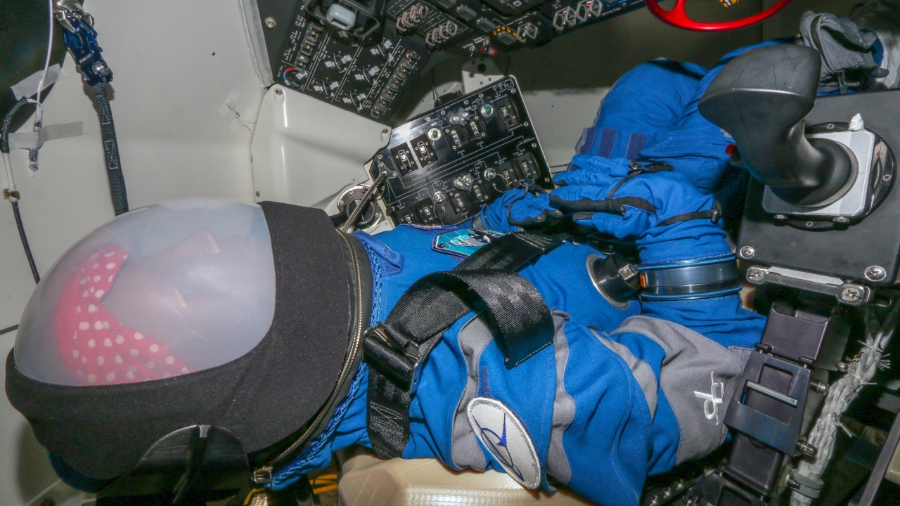 Boeing Starliner Lands In New Mexico After Inaugural Orbit