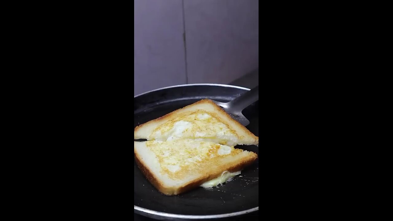 recipe of cheesy egg bread