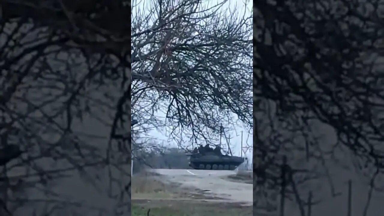 Balakleya - Russian armor on the move