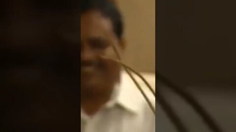 Esse homem não leva choque 😱😱😱😱😱 assista ao video completo 👇