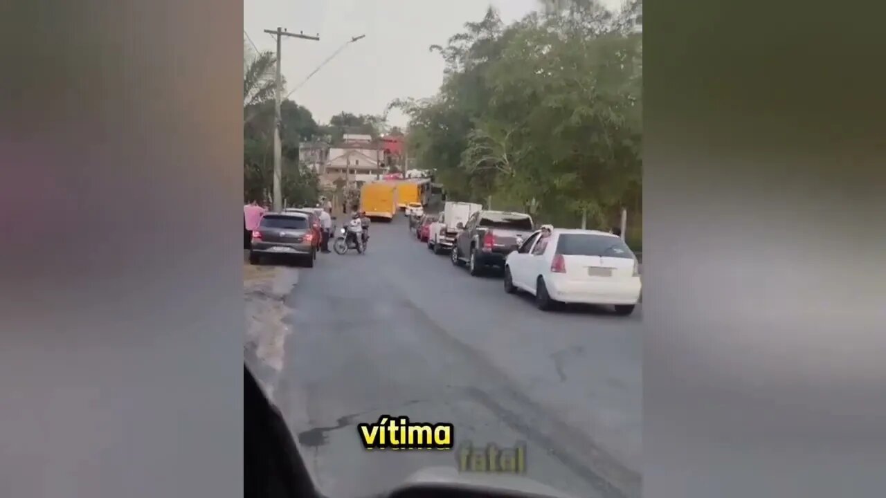 Urgente! Acidente gravíssimo no puraquequara Caminhão tombou em cima de um carro