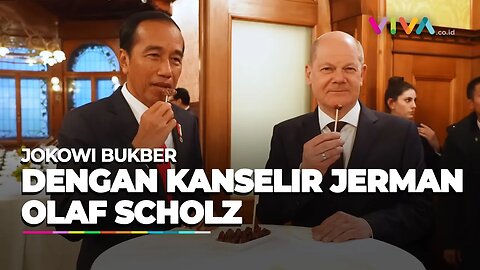 Momen Olaf Scholz Makan Kurma Menunggu Jokowi Selesai Doa