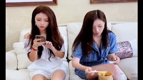 The beauty uses socks to help her bestie tie her hair, and the next second her bestie's reaction