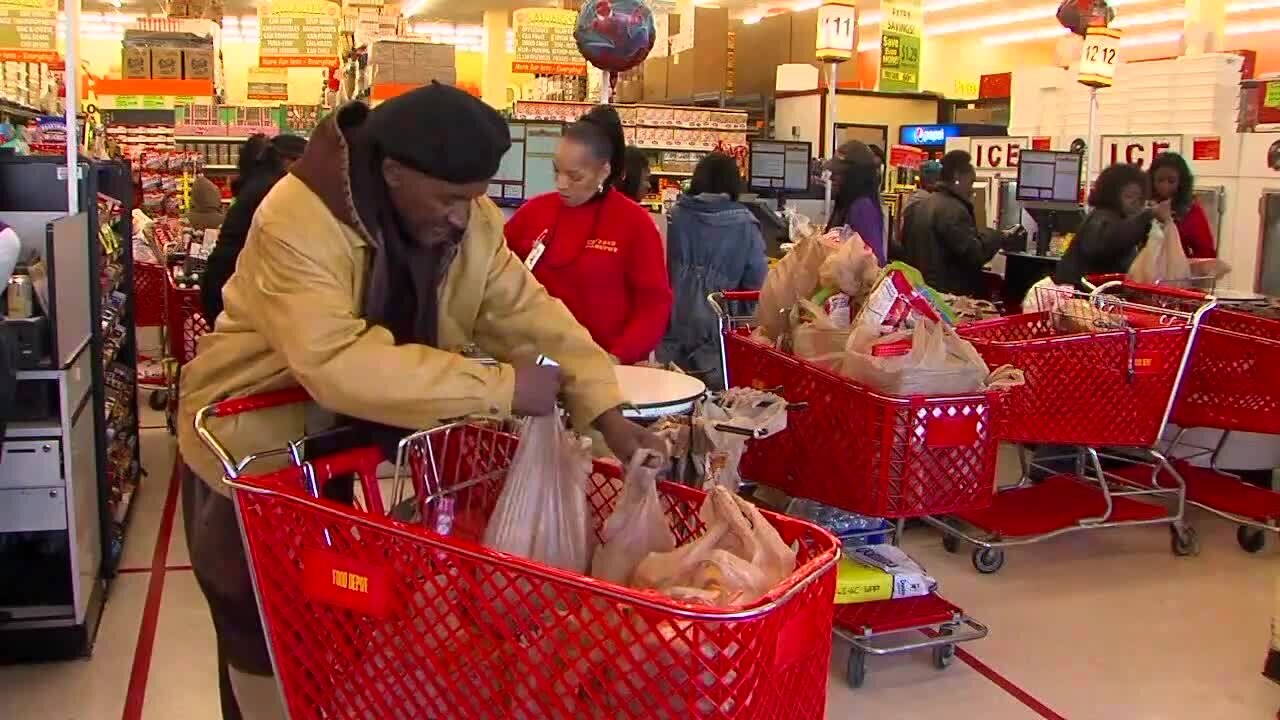 As Maryland considers a plastic bag ban, a nationwide bag shortage could pose problems