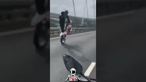 WHEELIE ACROSS QUEEN LIZ BRIDGE