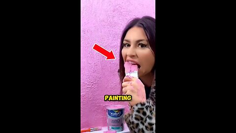 Girl eat Paint 😮😮😮