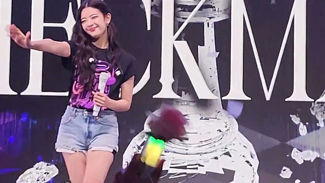 ITZY in Sugarland song Be In Love