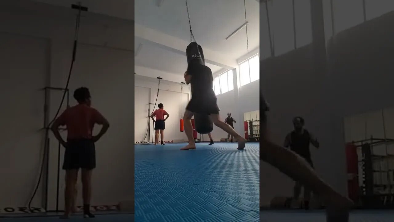 Punch the Bag (1)
