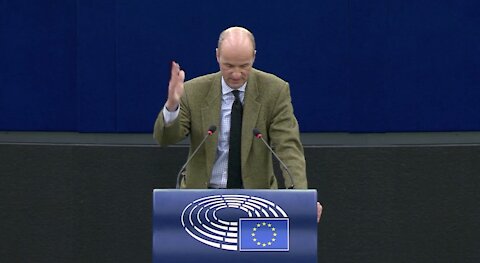 Nicolaus Fest EU parlamentet Ord och inga visor om Vaccinationerna, Nicolaus hånar EU Parlementet