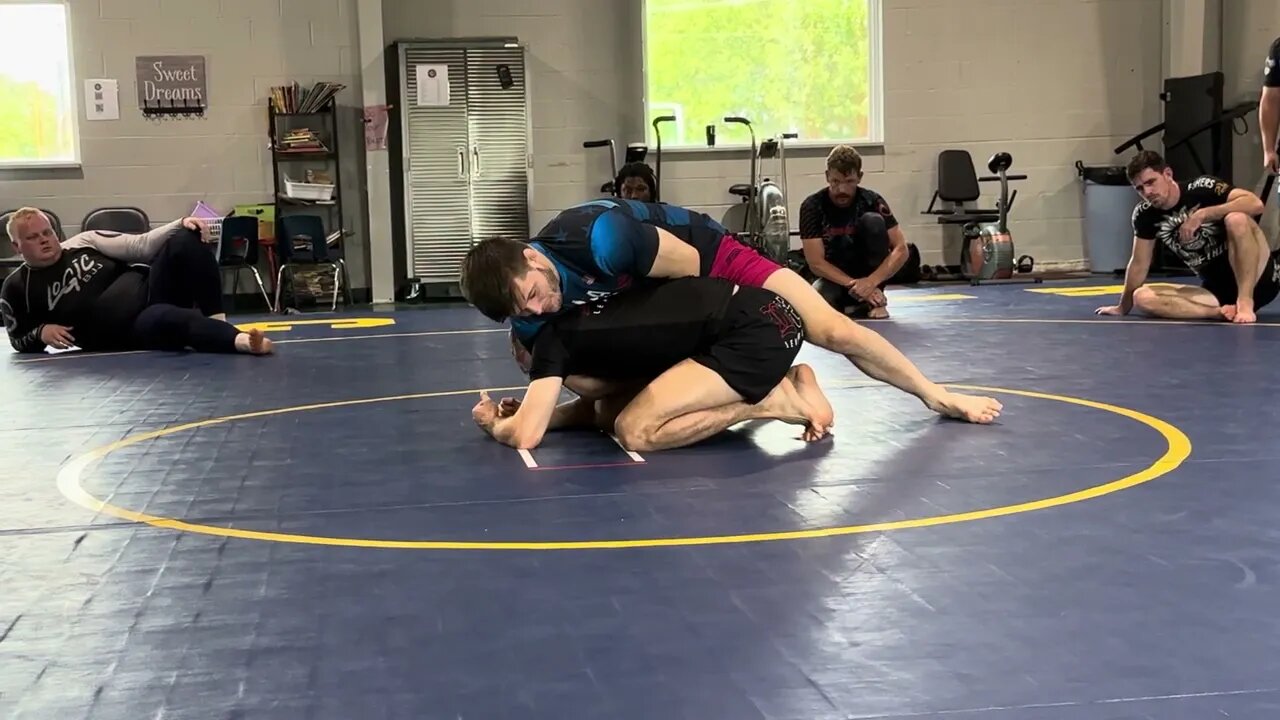 #GrizCave Lesson 6 from the #HillBillyHammer Jacob Couch of #DaisyFresh #pedigosubmissionfighting