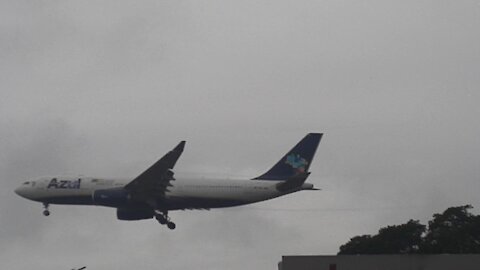 Airbus A330 PR-AIY na final antes de pousar em Manaus vindo de Campinas 13032021