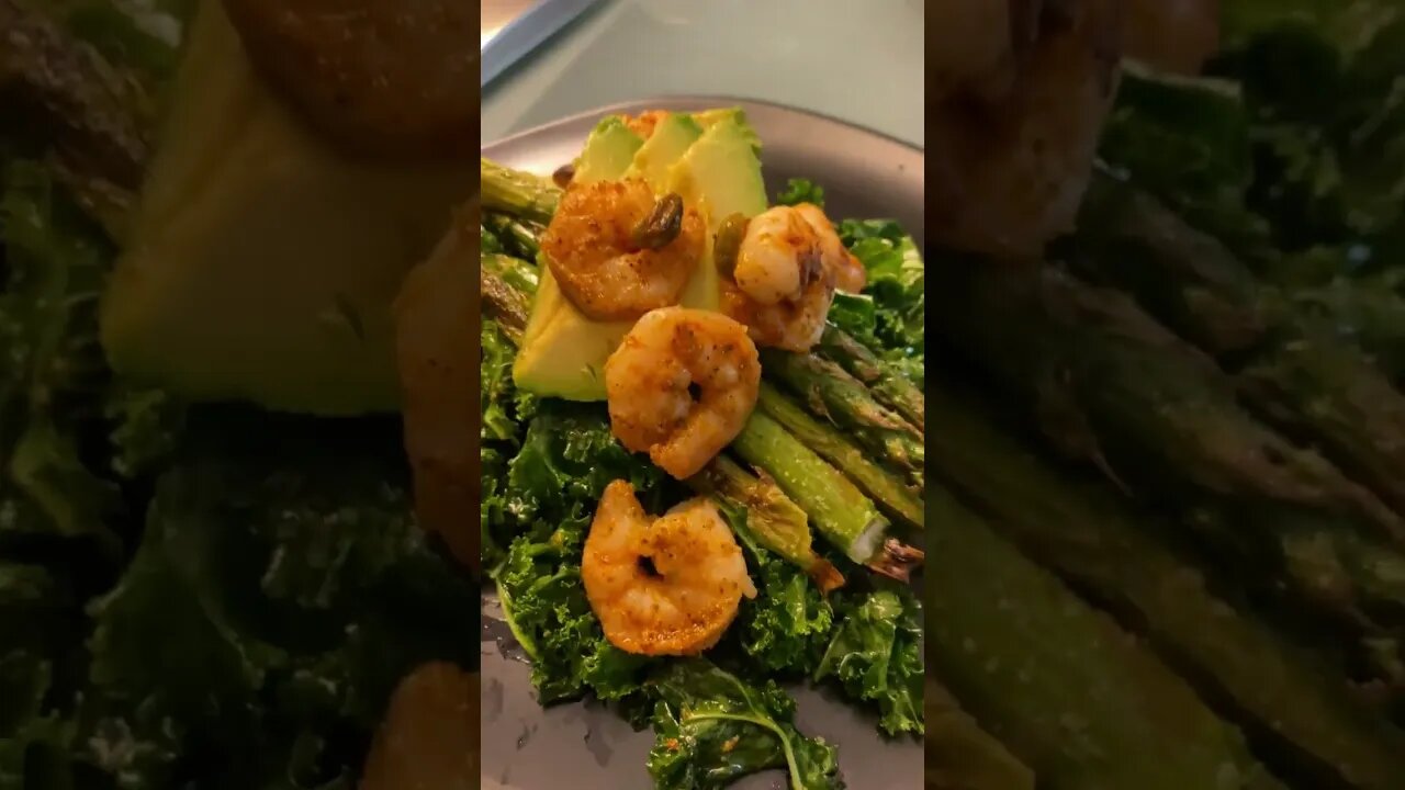 Cajun Shrimp and Avocado Salad! #shorts