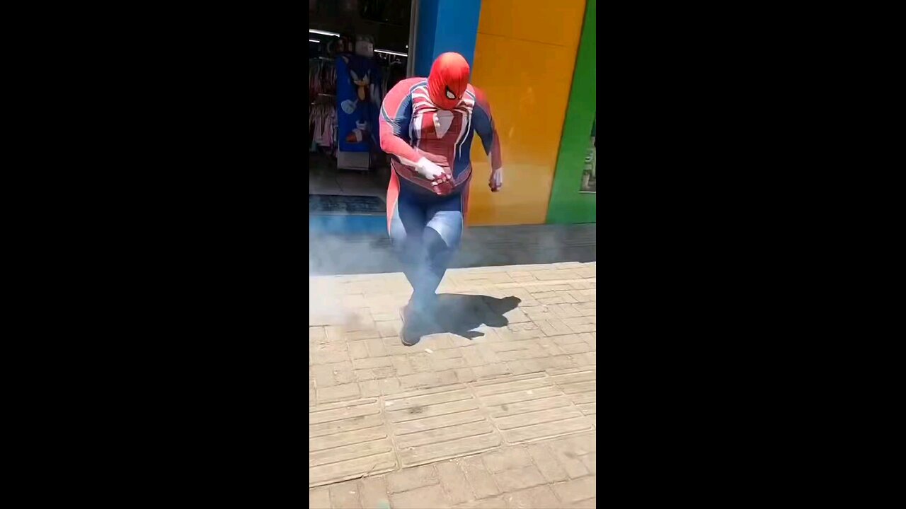 spiderman dancing