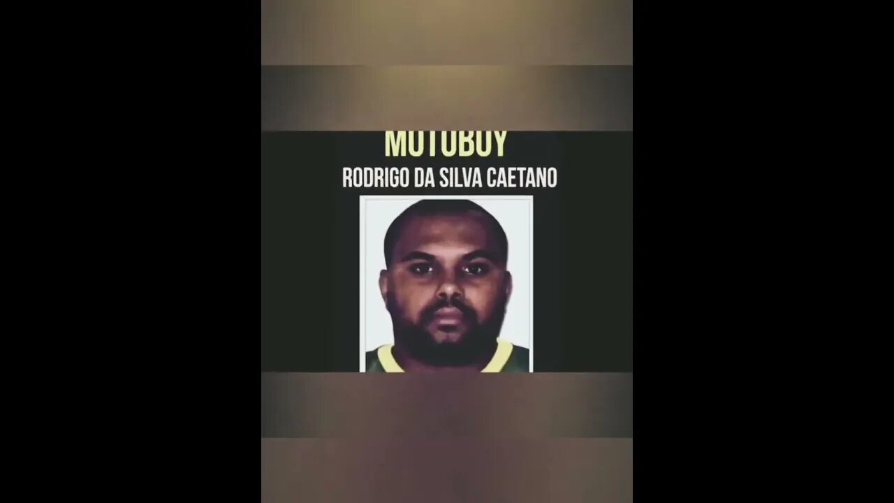 CHEFÃO DO CV MOTOBOY EXIBIR CORDÃO DE OURO VIDA DE LUXO NA NOVA HOLANDA COMPLEXO DA MARÉ CV QUE A VJ