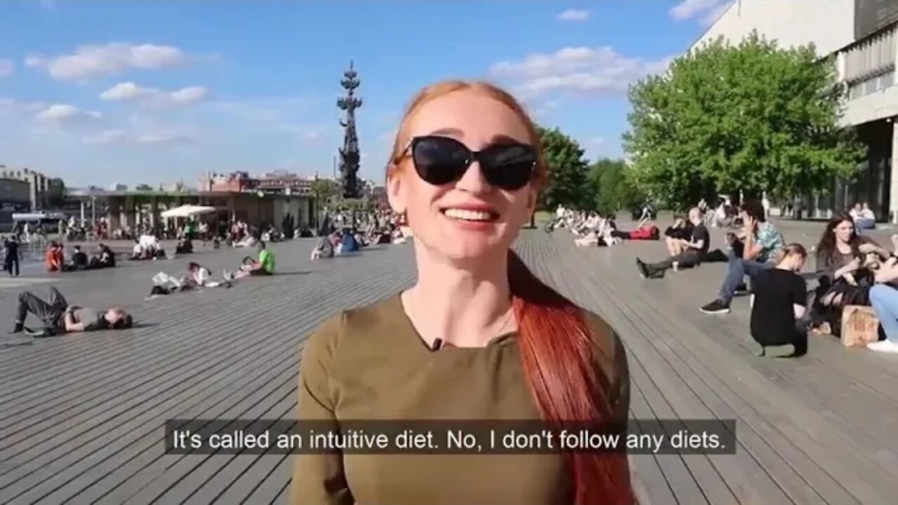 Russian women about their rights | Is Russia a patriarchal country? (street interviews)