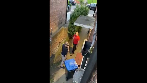 little fight in an alleyway