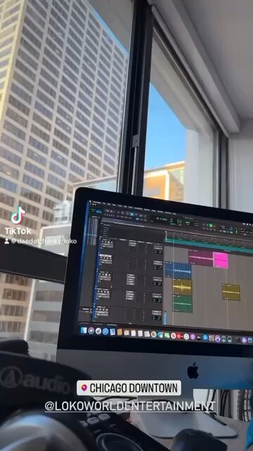 Dae Dot - studio Chicago Downtown